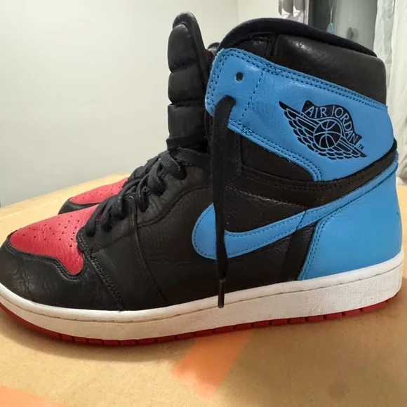 Nike Air Men's Black, Red, and Blue Sneakers - Picture 10 of 16
